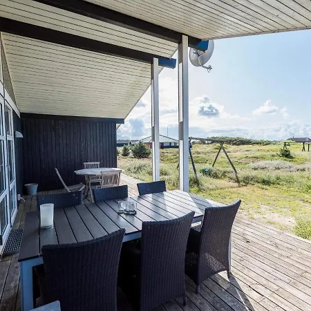 8 Person In Tatil Evi